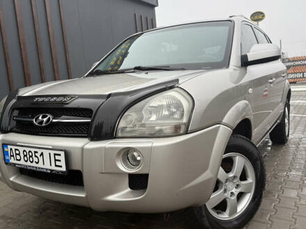 Сірий Хендай Туксон, об'ємом двигуна 1.98 л та пробігом 193 тис. км за 6500 $, фото 1 на Automoto.ua