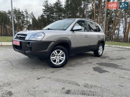 Хендай Туксон 2006 в Харькове на Automoto.ua Серый Хендай Туксон, объемом двигателя 2 л и пробегом 189 тыс. км за 7900 $, фото 1 на Automoto.ua