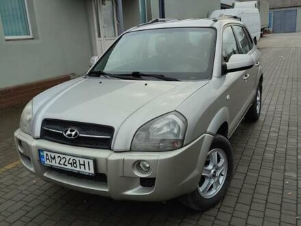 Сірий Хендай Туксон, об'ємом двигуна 1.99 л та пробігом 178 тис. км за 6700 $, фото 1 на Automoto.ua