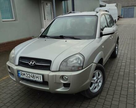 Сірий Хендай Туксон, об'ємом двигуна 1.99 л та пробігом 178 тис. км за 6700 $, фото 1 на Automoto.ua