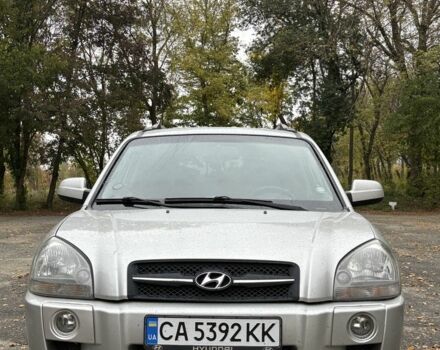 Сірий Хендай Туксон, об'ємом двигуна 2 л та пробігом 137 тис. км за 8700 $, фото 1 на Automoto.ua