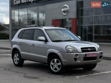 Хендай Туксон 2006 в Полтаве на Automoto.ua Серый Хендай Туксон, объемом двигателя 2 л и пробегом 225 тыс. км за 7850 $, фото 1 на Automoto.ua