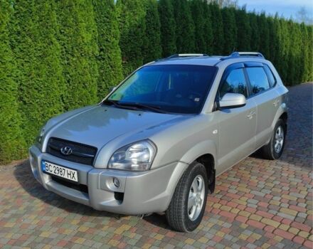Сірий Хендай Туксон, об'ємом двигуна 2 л та пробігом 159 тис. км за 6700 $, фото 1 на Automoto.ua