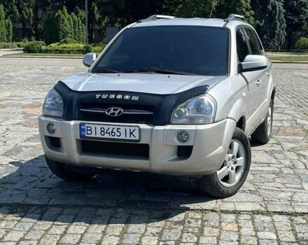 Сірий Хендай Туксон, об'ємом двигуна 2 л та пробігом 245 тис. км за 8000 $, фото 1 на Automoto.ua
