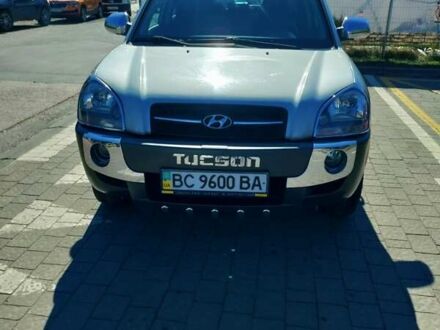 Хендай Туксон 2007 в Львове на Automoto.ua Серый Хендай Туксон, объемом двигателя 2 л и пробегом 183 тыс. км за 7500 $, фото 1 на Automoto.ua