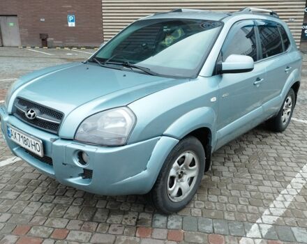 Серый Хендай Туксон, объемом двигателя 2 л и пробегом 2 тыс. км за 6800 $, фото 1 на Automoto.ua