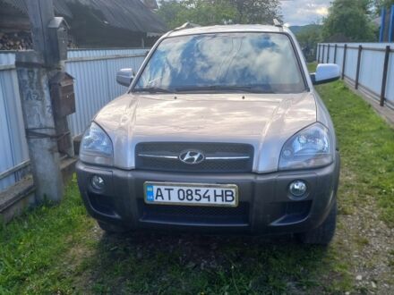 Хендай Туксон 2007 у Івано-Франківську на Automoto.ua Сірий Хендай Туксон, об'ємом двигуна 2 л та пробігом 171 тис. км за 8600 $, фото 1 на Automoto.ua