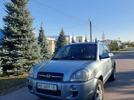 Хендай Туксон 2007 в Виннице на Automoto.ua Серый Хендай Туксон, объемом двигателя 2 л и пробегом 225 тыс. км за 7800 $, фото 1 на Automoto.ua
