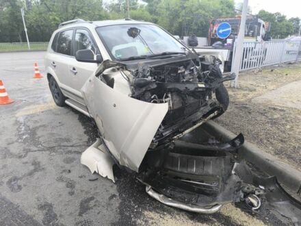 Хендай Туксон 2007 у Дніпро (Дніпропетровську) на Automoto.ua Сірий Хендай Туксон, об'ємом двигуна 0 л та пробігом 200 тис. км за 2020 $, фото 1 на Automoto.ua