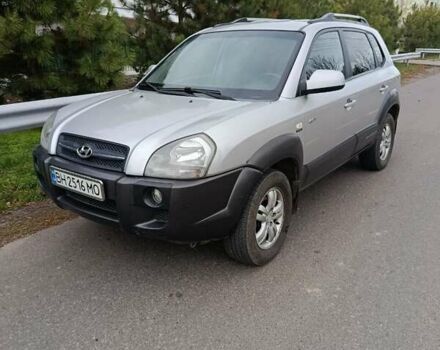 Хендай Туксон 2007 в Одессе на Automoto.ua Серый Хендай Туксон, объемом двигателя 2 л и пробегом 335 тыс. км за 7200 $, фото 1 на Automoto.ua