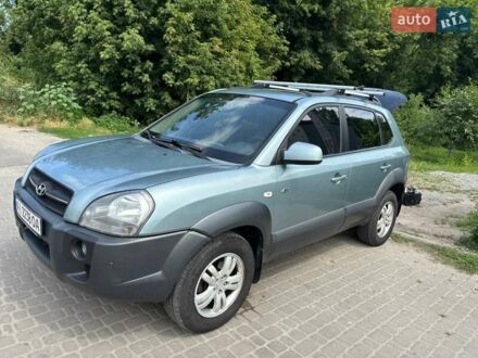 Хендай Туксон 2007 в Ирпене на Automoto.ua Серый Хендай Туксон, объемом двигателя 2 л и пробегом 319 тыс. км за 7399 $, фото 1 на Automoto.ua