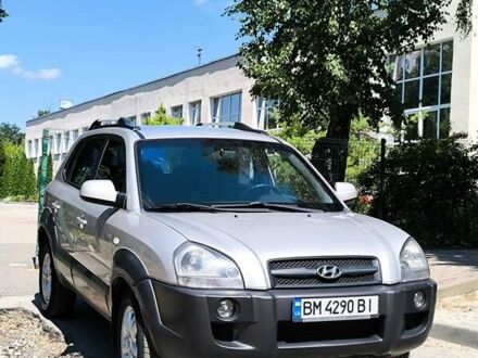 Сірий Хендай Туксон, об'ємом двигуна 2 л та пробігом 312 тис. км за 8500 $, фото 1 на Automoto.ua