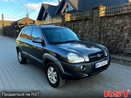Хендай Туксон 2007 у Первомайськ на Automoto.ua Сірий Хендай Туксон, об'ємом двигуна 2 л та пробігом 225 тис. км за 7700 $, фото 1 на Automoto.ua
