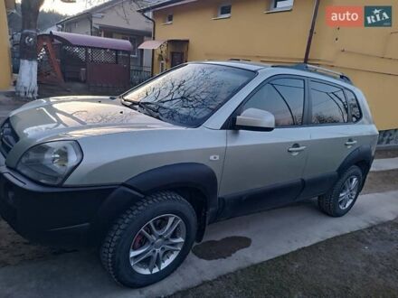 Хендай Туксон 2007 в Львове на Automoto.ua Серый Хендай Туксон, объемом двигателя 1.98 л и пробегом 265 тыс. км за 7600 $, фото 1 на Automoto.ua