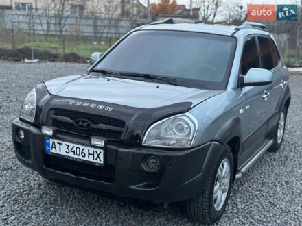Хендай Туксон 2007 в Хмельницком на Automoto.ua Серый Хендай Туксон, объемом двигателя 1.98 л и пробегом 216 тыс. км за 7900 $, фото 1 на Automoto.ua