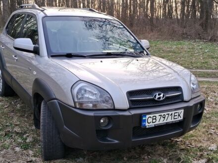 Хендай Туксон 2007 в Сребного на Automoto.ua Серый Хендай Туксон, объемом двигателя 2 л и пробегом 203 тыс. км за 8100 $, фото 1 на Automoto.ua