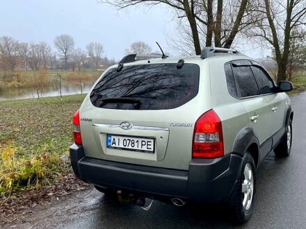 Хендай Туксон 2007 в Борисполе на Automoto.ua Серый Хендай Туксон, объемом двигателя 2 л и пробегом 220 тыс. км за 7800 $, фото 1 на Automoto.ua