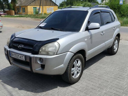 Хендай Туксон 2007 в Арцизе на Automoto.ua Серый Хендай Туксон, объемом двигателя 1.98 л и пробегом 183 тыс. км за 8500 $, фото 1 на Automoto.ua