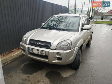 Сірий Хендай Туксон, об'ємом двигуна 2 л та пробігом 245 тис. км за 7000 $, фото 1 на Automoto.ua