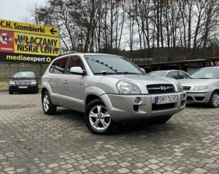 Сірий Хендай Туксон, об'ємом двигуна 2 л та пробігом 234 тис. км за 3700 $, фото 1 на Automoto.ua