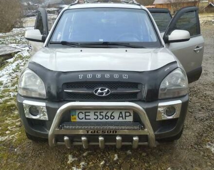 Сірий Хендай Туксон, об'ємом двигуна 1.98 л та пробігом 169 тис. км за 10500 $, фото 1 на Automoto.ua