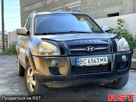 Хендай Туксон 2007 у Яворове на Automoto.ua Сірий Хендай Туксон, об'ємом двигуна 2 л та пробігом 192 тис. км за 6500 $, фото 1 на Automoto.ua