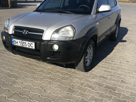 Хендай Туксон 2007 в Одессе на Automoto.ua Серый Хендай Туксон, объемом двигателя 2 л и пробегом 260 тыс. км за 7400 $, фото 1 на Automoto.ua