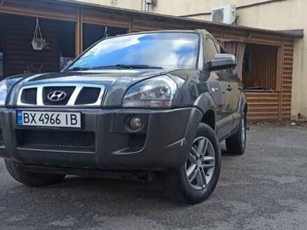 Сірий Хендай Туксон, об'ємом двигуна 1.98 л та пробігом 258 тис. км за 7500 $, фото 1 на Automoto.ua