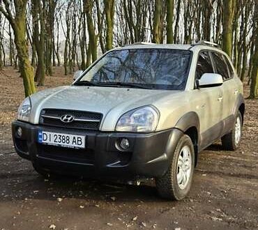 Хендай Туксон 2008 у Львові на Automoto.ua Сірий Хендай Туксон, об'ємом двигуна 1.98 л та пробігом 172 тис. км за 8498 $, фото 1 на Automoto.ua