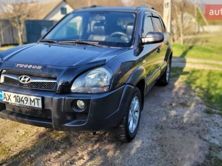 Хендай Туксон 2008 в Мерефа на Automoto.ua Серый Хендай Туксон, объемом двигателя 1.98 л и пробегом 190 тыс. км за 8500 $, фото 1 на Automoto.ua