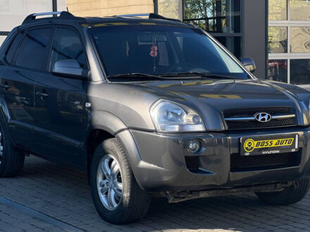 Хендай Туксон 2008 у Івано-Франківську на Automoto.ua Сірий Хендай Туксон, об'ємом двигуна 2 л та пробігом 195 тис. км за 8300 $, фото 1 на Automoto.ua