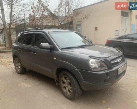 Сірий Хендай Туксон, об'ємом двигуна 1.98 л та пробігом 190 тис. км за 8800 $, фото 1 на Automoto.ua