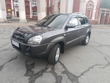 Хендай Туксон 2008 в Кривом Роге на Automoto.ua Серый Хендай Туксон, объемом двигателя 2 л и пробегом 157 тыс. км за 10500 $, фото 1 на Automoto.ua