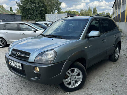 Хендай Туксон 2008 у Нежине на Automoto.ua Сірий Хендай Туксон, об'ємом двигуна 1.98 л та пробігом 209 тис. км за 8400 $, фото 1 на Automoto.ua