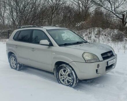 Сірий Хендай Туксон, об'ємом двигуна 2 л та пробігом 218 тис. км за 7950 $, фото 1 на Automoto.ua