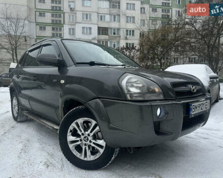 Серый Хендай Туксон, объемом двигателя 2 л и пробегом 185 тыс. км за 7499 $, фото 1 на Automoto.ua