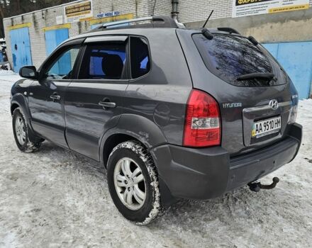Серый Хендай Туксон, объемом двигателя 2 л и пробегом 123 тыс. км за 6900 $, фото 1 на Automoto.ua