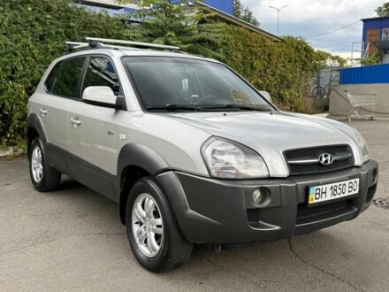 Хендай Туксон 2008 в Одессе на Automoto.ua Серый Хендай Туксон, объемом двигателя 0 л и пробегом 163 тыс. км за 7800 $, фото 1 на Automoto.ua