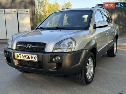 Хендай Туксон 2008 в Виннице на Automoto.ua Серый Хендай Туксон, объемом двигателя 1.98 л и пробегом 115 тыс. км за 10950 $, фото 1 на Automoto.ua