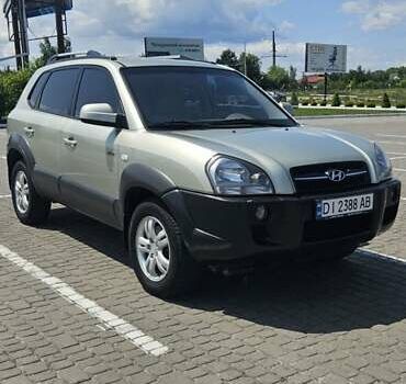 Сірий Хендай Туксон, об'ємом двигуна 1.98 л та пробігом 177 тис. км за 8500 $, фото 1 на Automoto.ua