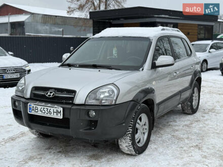 Серый Хендай Туксон, объемом двигателя 2 л и пробегом 127 тыс. км за 9499 $, фото 1 на Automoto.ua