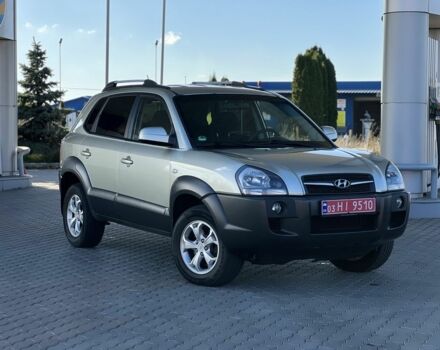 Сірий Хендай Туксон, об'ємом двигуна 2 л та пробігом 166 тис. км за 8950 $, фото 1 на Automoto.ua