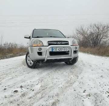 Сірий Хендай Туксон, об'ємом двигуна 2 л та пробігом 284 тис. км за 9200 $, фото 1 на Automoto.ua