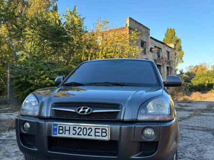Хендай Туксон 2011 у Белгород-Днестровском на Automoto.ua Сірий Хендай Туксон, об'ємом двигуна 2 л та пробігом 136 тис. км за 8600 $, фото 1 на Automoto.ua