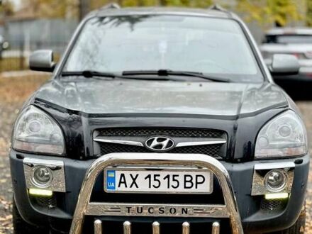 Серый Хендай Туксон, объемом двигателя 2 л и пробегом 92 тыс. км за 10500 $, фото 1 на Automoto.ua