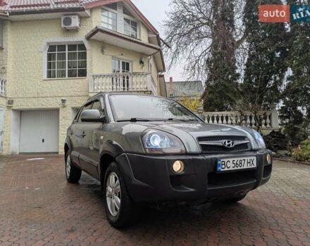 Сірий Хендай Туксон, об'ємом двигуна 1.98 л та пробігом 209 тис. км за 8700 $, фото 1 на Automoto.ua
