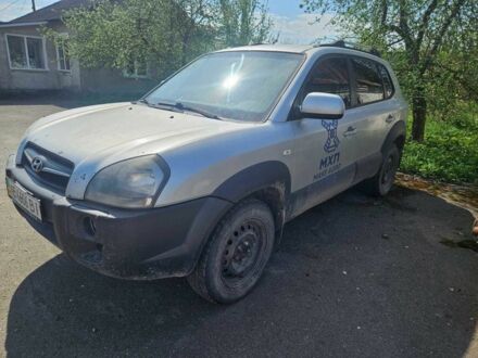 Хендай Туксон 2011 в Шепетовке на Automoto.ua Серый Хендай Туксон, объемом двигателя 1.9 л и пробегом 311 тыс. км за 6039 $, фото 1 на Automoto.ua