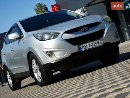 Сірий Хендай Туксон, об'ємом двигуна 2 л та пробігом 220 тис. км за 11500 $, фото 1 на Automoto.ua