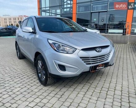 Серый Хендай Туксон, объемом двигателя 2 л и пробегом 180 тыс. км за 12300 $, фото 1 на Automoto.ua