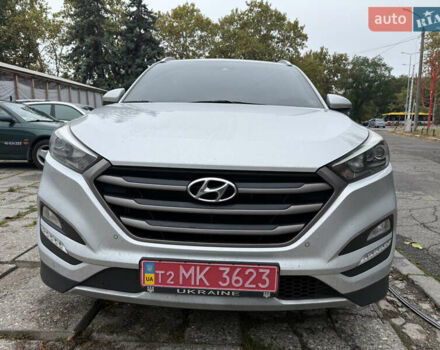 Серый Хендай Туксон, объемом двигателя 2 л и пробегом 138 тыс. км за 18700 $, фото 1 на Automoto.ua